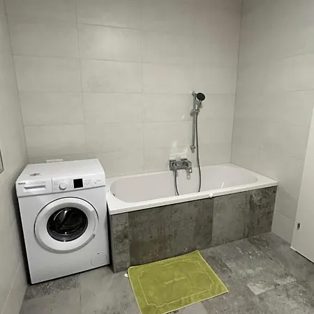 Haus Edelweiss * تارينز