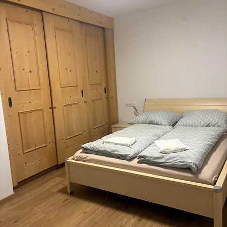 Haus Edelweiss Apartamento *