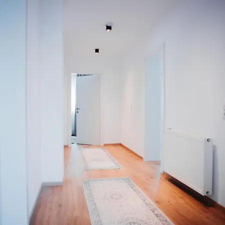 Haus Edelweiss 아파트 *
